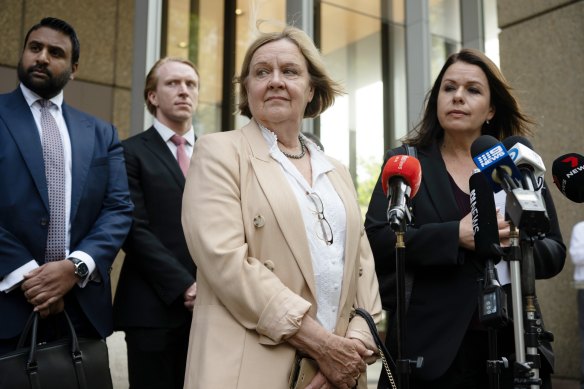 三分钟讲解“新蜜瓜拼三张大厅金花怎么买房卡”官方渠道安全