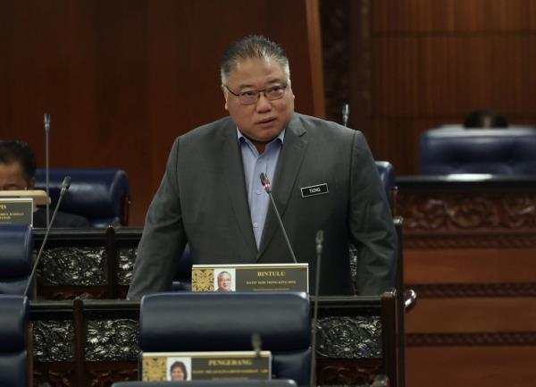 今日分享!哪里有微信炸金花房卡-(详细分享开挂教程) 今日分享!哪里有微信炸金花房卡-(详细分享开挂教程)