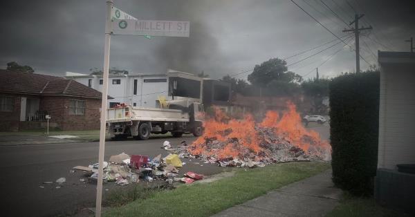垃圾车火灾增加后，警告正确处置电子烟、锂电池