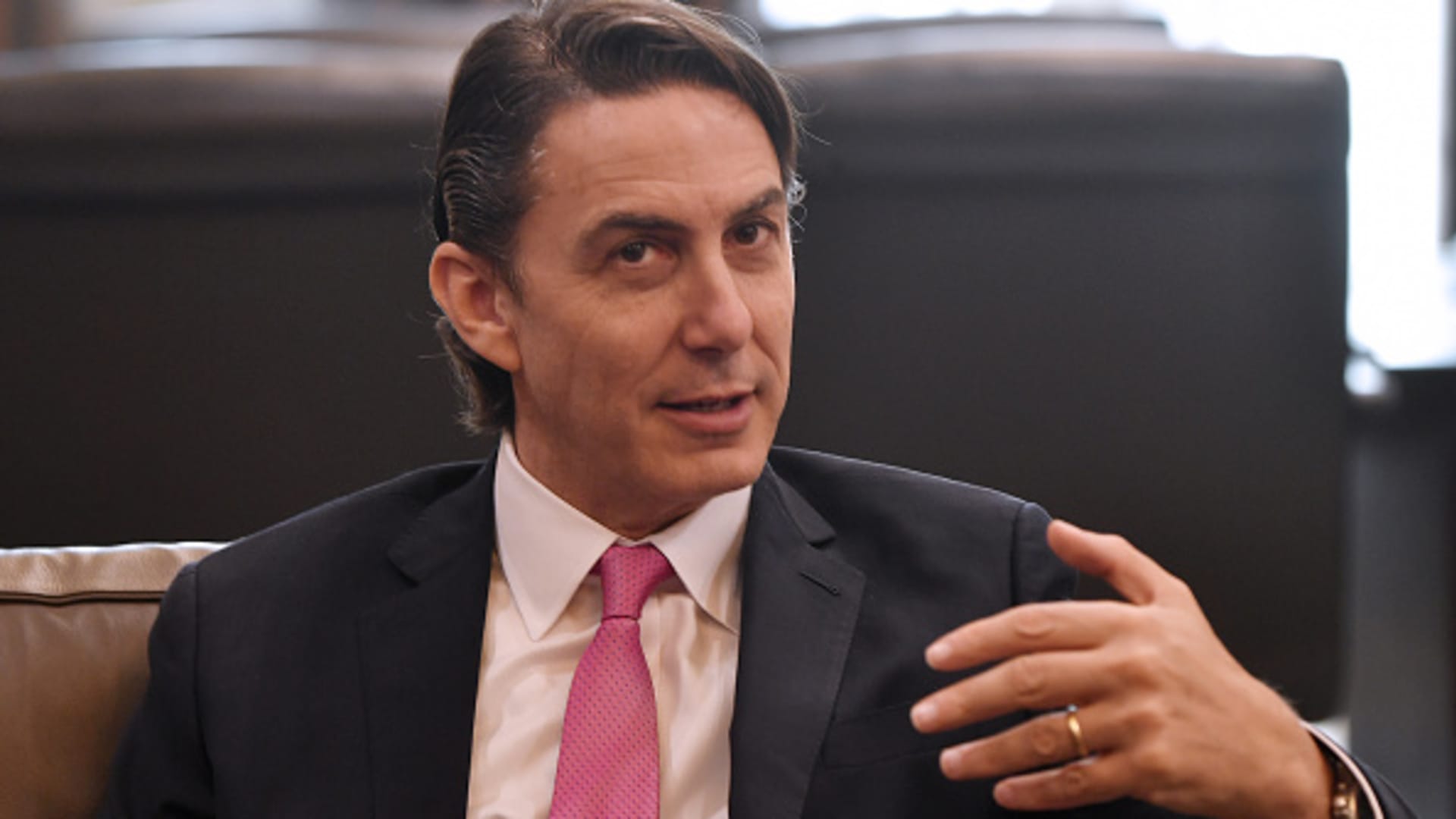 总统顾问阿莫斯·霍克斯坦表示，石油是普京仅剩的财产