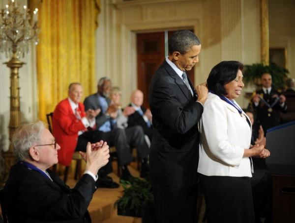 一分钟介绍“拼三张金花房卡”房卡详细使用教程