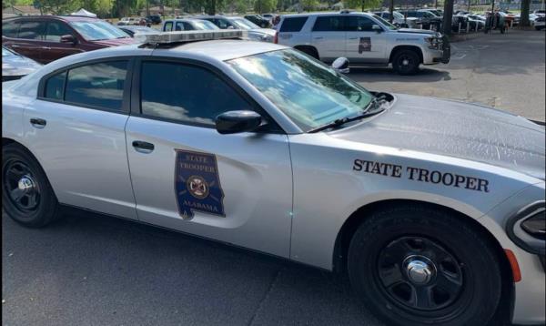 周二下午亨茨维尔坠机事件造成1人死亡