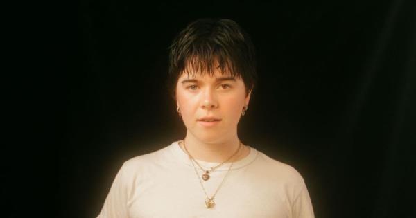 加拿大同性恋歌手兼词曲作者利思·罗斯表达了他们对爱尔兰的“深爱”