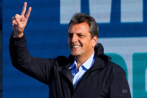 伊朗监禁了报道马赫萨·阿米尼之死的记者，罪名是与美国合作