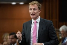 怀旧周报“微信炸 金花链接房卡哪里买”详细介绍房卡使用方式