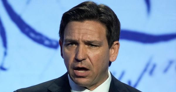 共和党团体撕毁罗恩·德桑蒂斯“恐同”、“绝望”的反lgbtq广告