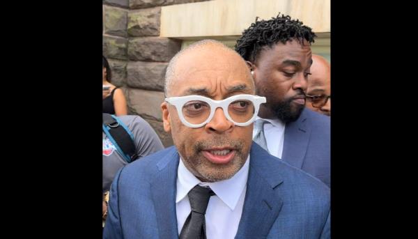 一分钟介绍“微信牛牛房间房卡链接”详细房卡教程