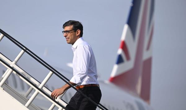 苏纳克表示，他不会屈服于左派的环保议程，因为他“每周”都使用英国皇家空军的喷气式飞机