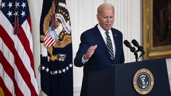 新的收入驱动的学生贷款还款计划提供给借款人