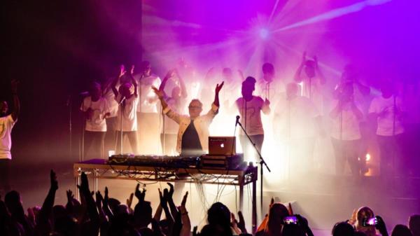 全渠道了解“炸金花房卡在哪里买”获取房卡教程