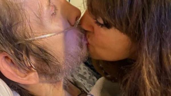 肖恩·麦高恩的妻子“害怕”失去波格斯的明星