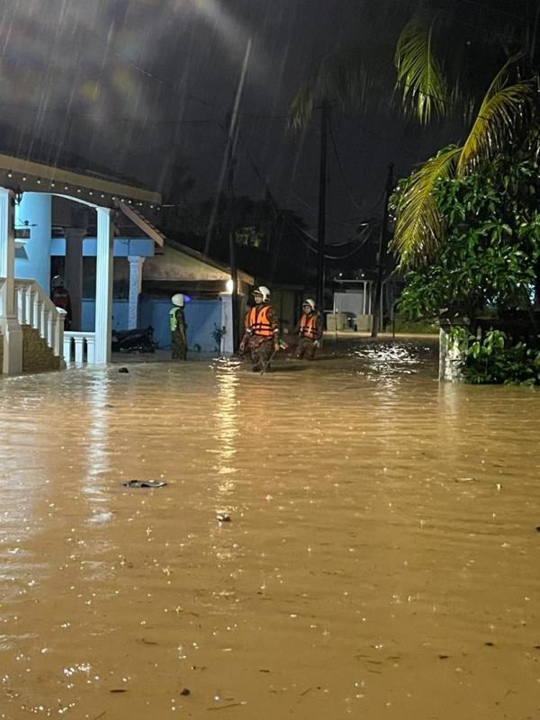 辅助神器“微乐山西麻将开挂后特征”其实确实有挂