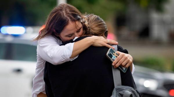 必看教程“炸金花在微信上建群这样买房卡-链接找谁买-