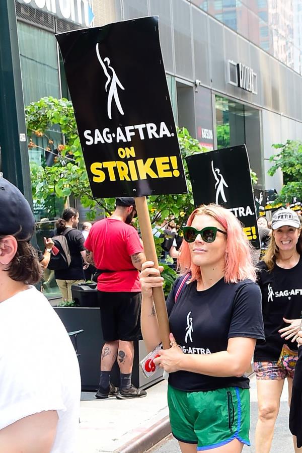 秒懂教程“新皇豪互娱牛牛买房卡”获取房卡教程