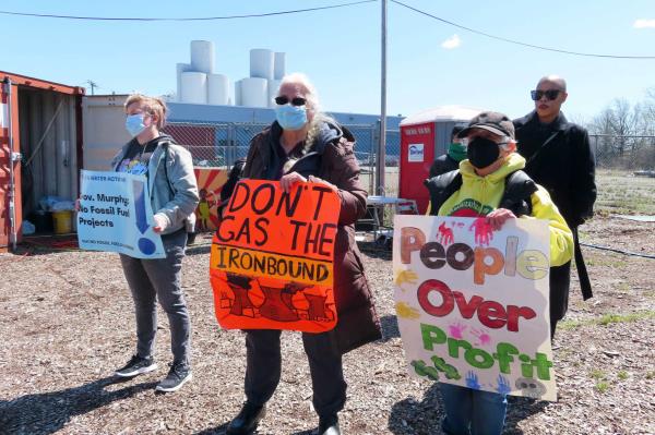 一分钟普及“微信上炸金花房间房卡-(详细分享开挂教程)
