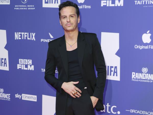 安德鲁·斯科特说，当他在笔记本电脑上看到观众时，他就不再玩哈默特了