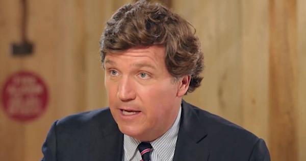 塔克·卡尔森抨击福克斯新闻的性别歧视