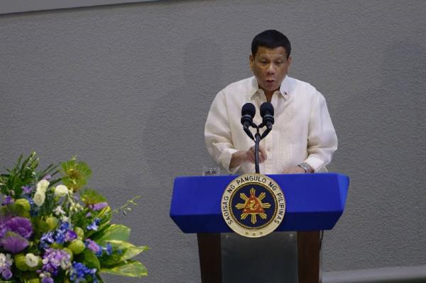 分析人士告诉杜特尔特的批评者：他仍然有影响力